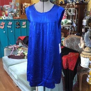 BCBG Maxazria woven silk pocket dress